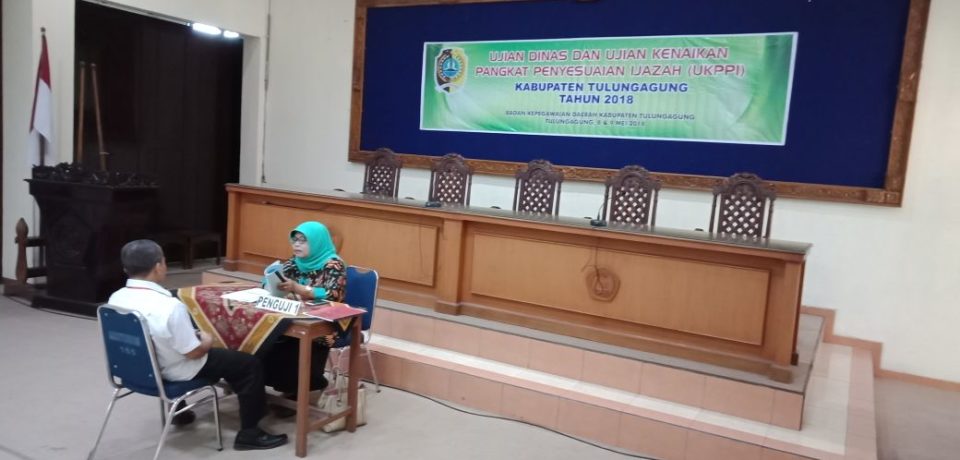 Kegiatan ujian penyesuaian ijazah bkd tulungagung 2018